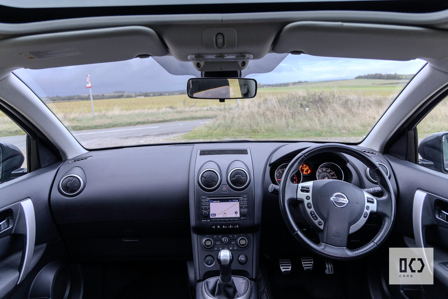 2009 Nissan Qashqai N-Tec 1.6 petrol - 2 owners from new