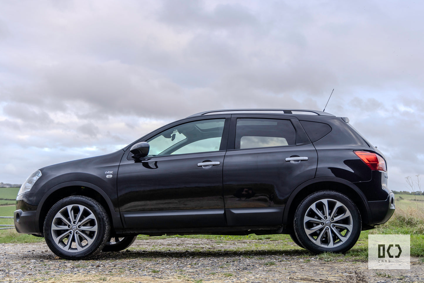2009 Nissan Qashqai N-Tec 1.6 petrol - 2 owners from new