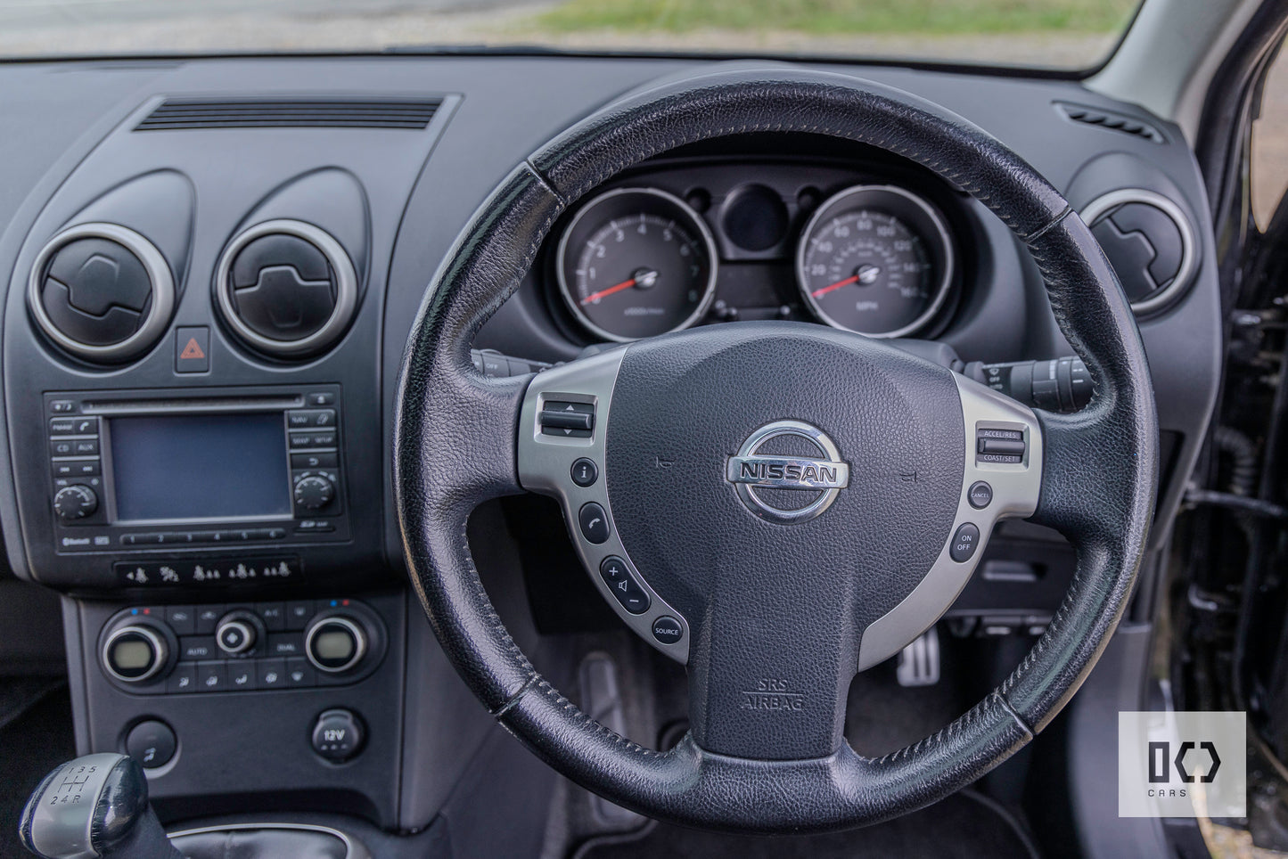 2009 Nissan Qashqai N-Tec 1.6 petrol - 2 owners from new