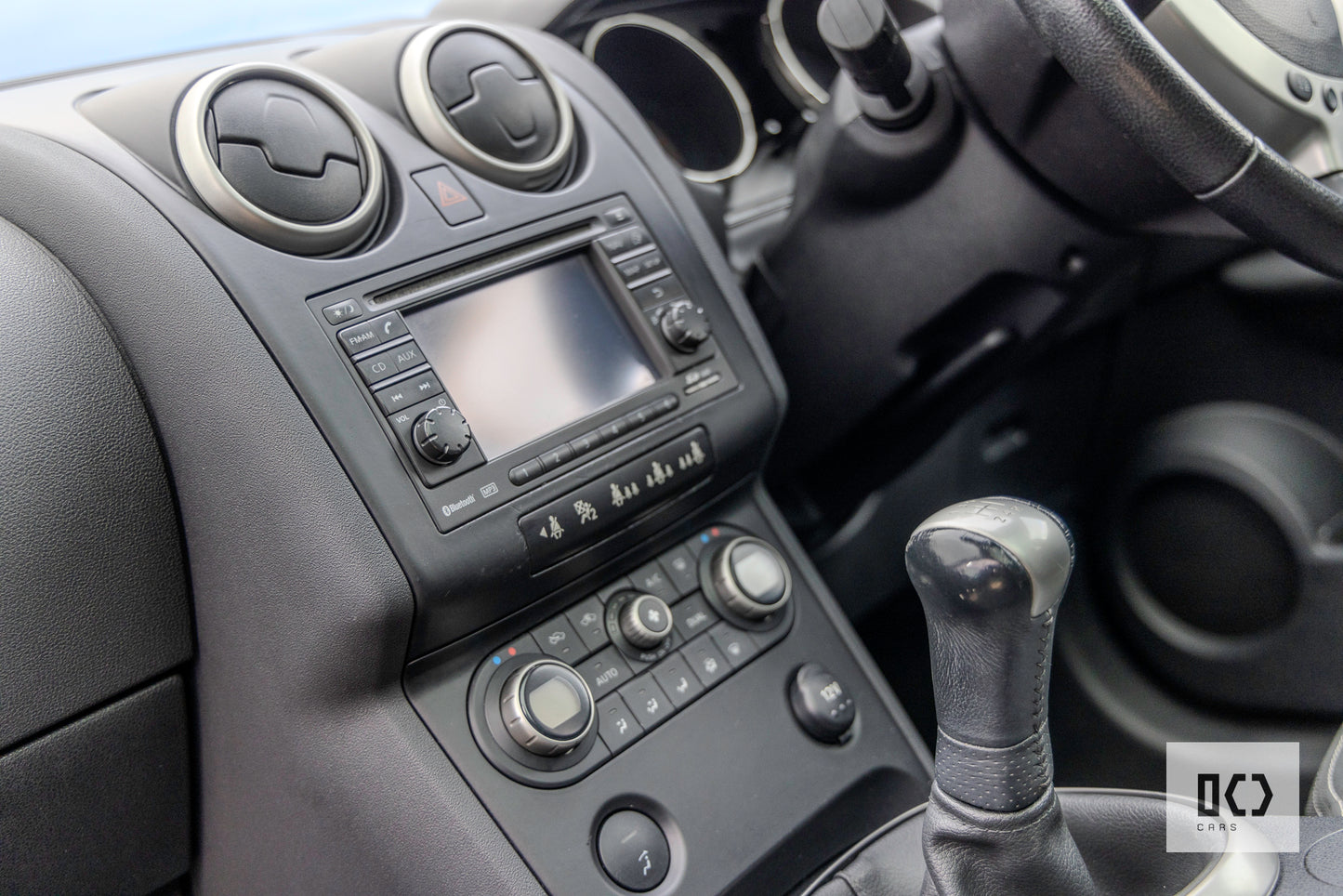 2009 Nissan Qashqai N-Tec 1.6 petrol - 2 owners from new