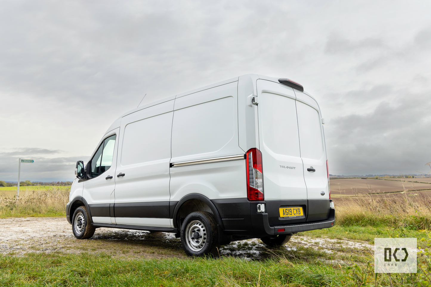 2019 Ford Transit 310 Leader Ecoblue MWB panel van, 2owners, low mileage, FFSH